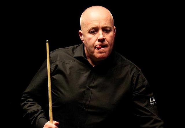 问鼎娱乐- 疯狂追星的危害 