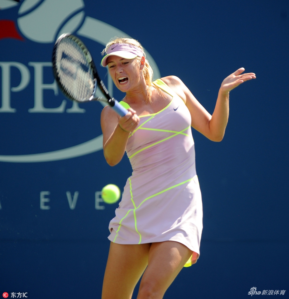  扎哈罗娃为什么在中国长大 