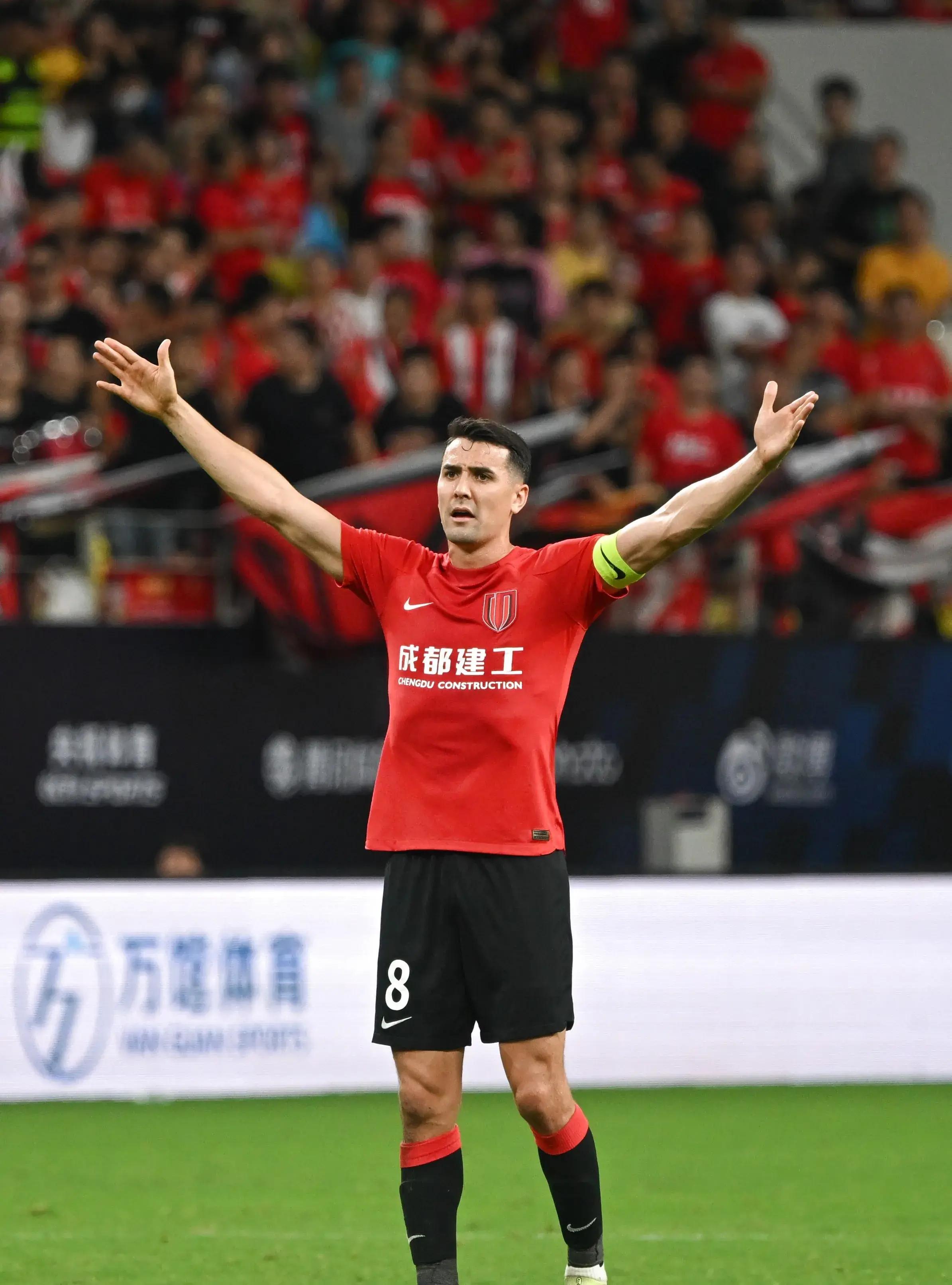 赛地聚焦——葡超关键时刻热度飙升，尼斯防线松动，球迷炸锅，心理建设被强调(尼斯vs皇家社会比赛前瞻)