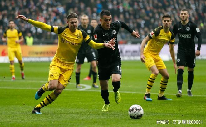 包含赛前多特蒙德备战法国杯,调整名单细节曝光,底气十足,年轻球员得到机会的词条 包含赛前多特蒙德备战法国杯,调整名单细节曝光,底气十足,年轻球员得到机会的词条