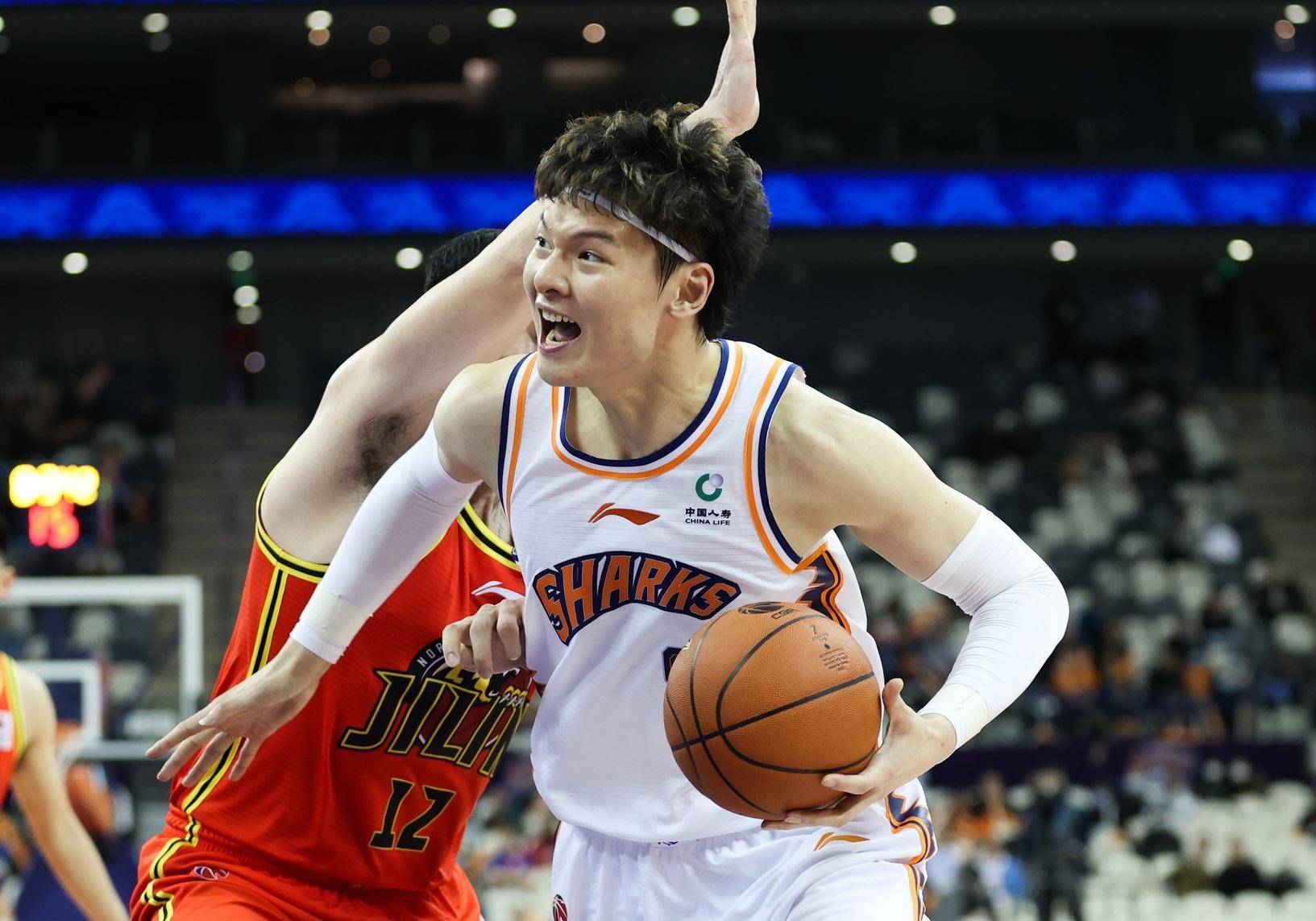 问鼎-包含Karsa在热火比赛中出色防守，逆转引发热议！的词条