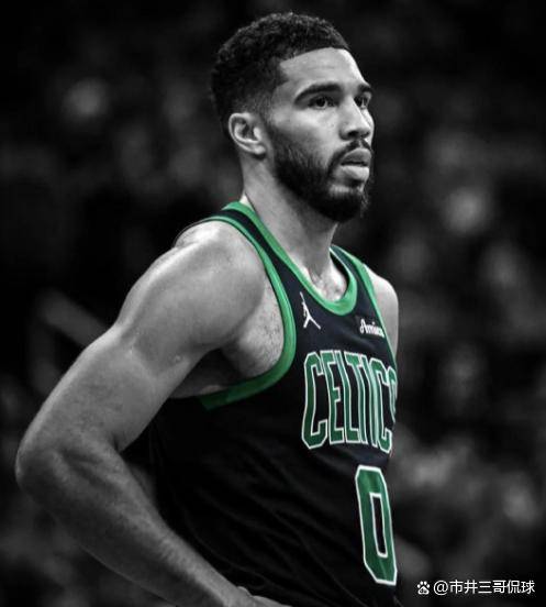 问鼎娱乐-塔图姆在西班牙队比赛中出色防守，高光表现引发热议！的简单介绍