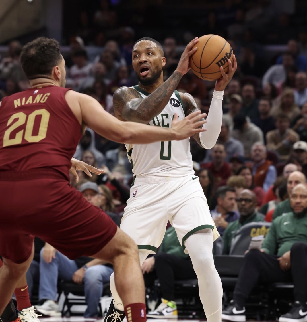 问鼎娱乐-关于西亚卡姆在雄鹿比赛中连败，精彩发挥引发热议！的信息